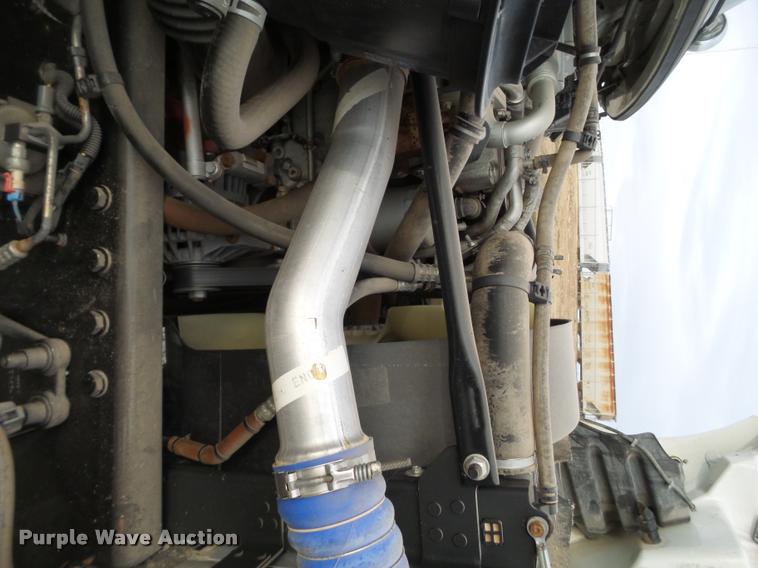 image for item L1744 2007 Freightliner Business Class M2 bucket truck