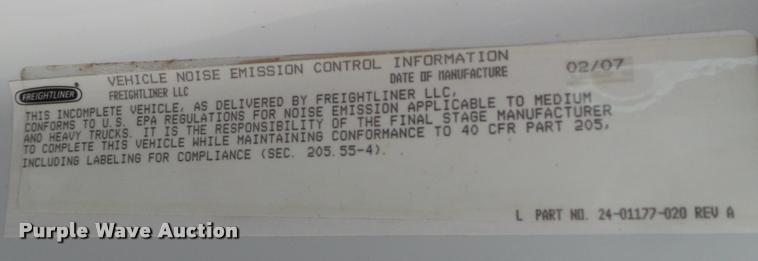 image for item L1744 2007 Freightliner Business Class M2 bucket truck