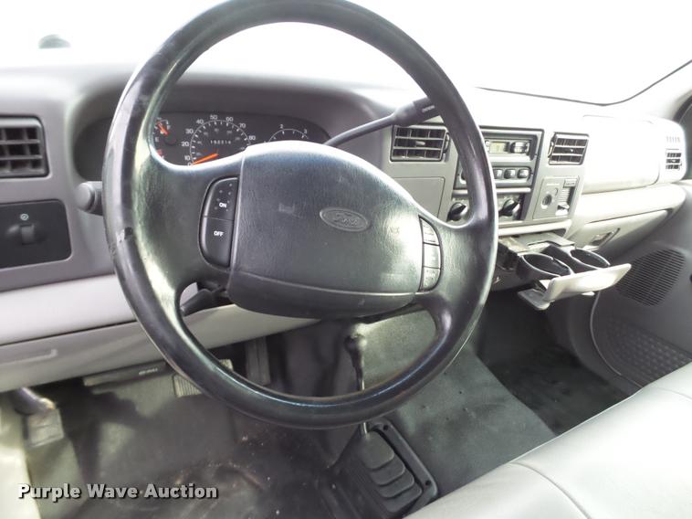 image for item L1745 2001 Ford F550 service truck with crane