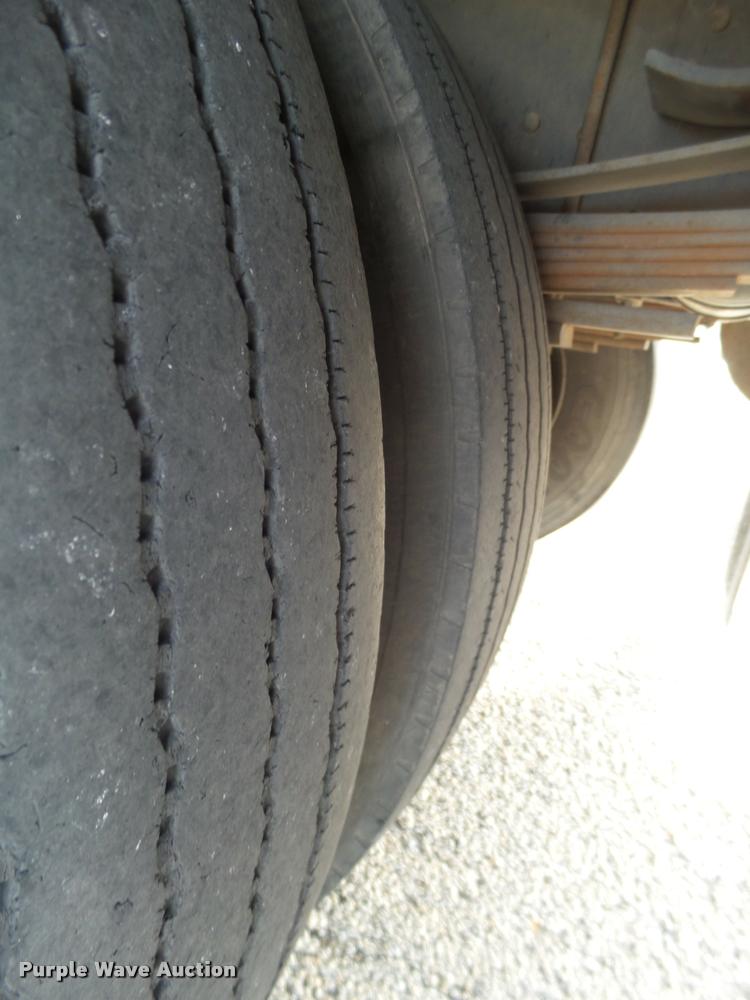 image for item L1747 2003 Chevrolet C7500 service truck