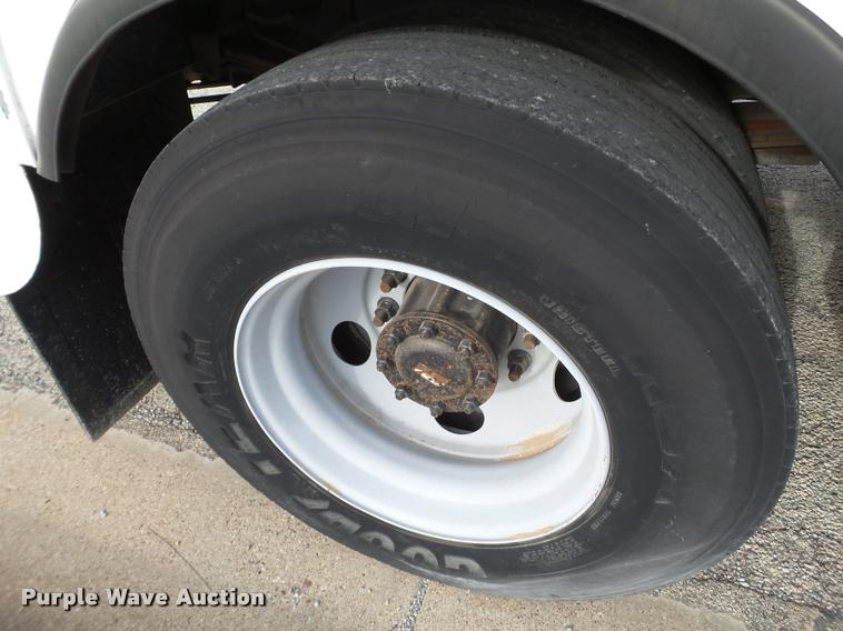 image for item L1747 2003 Chevrolet C7500 service truck