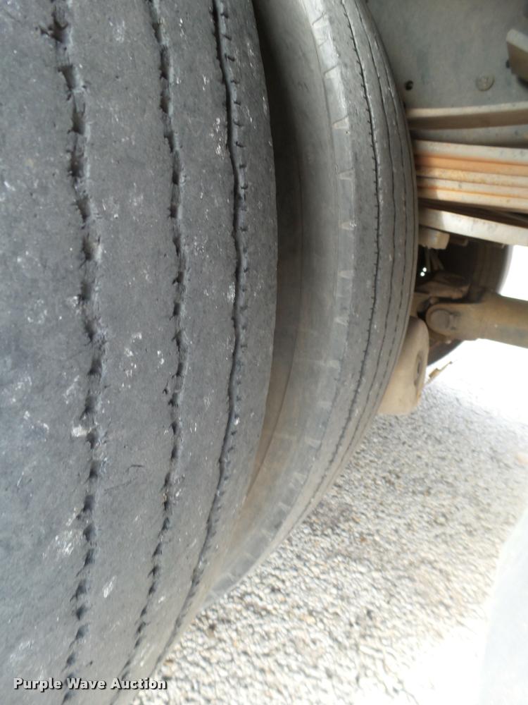 image for item L1747 2003 Chevrolet C7500 service truck