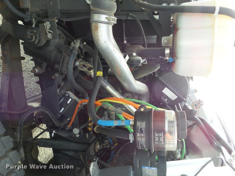 image for item L1747 2003 Chevrolet C7500 service truck