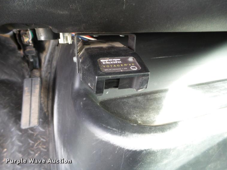 image for item L1747 2003 Chevrolet C7500 service truck