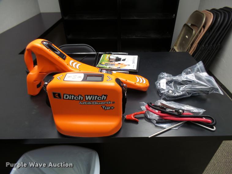 image for item L3475 2015 Ditch Witch UtiliGuard UTG-A0V T12 locating system