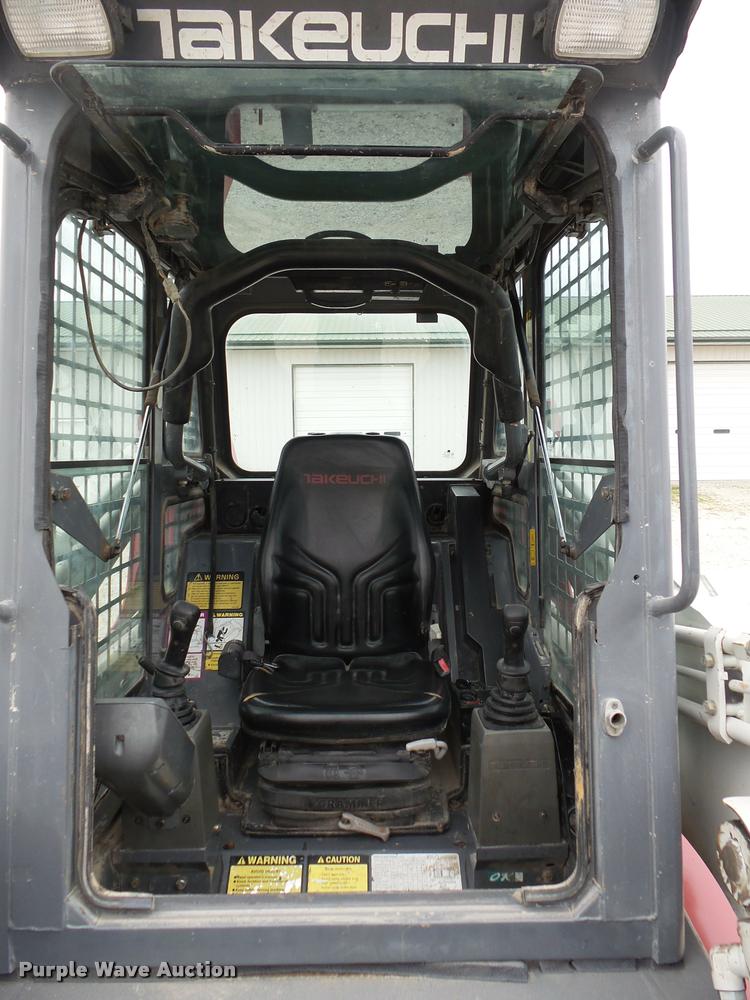 image for item L3552 2004 Takeuchi TL150 skid steer