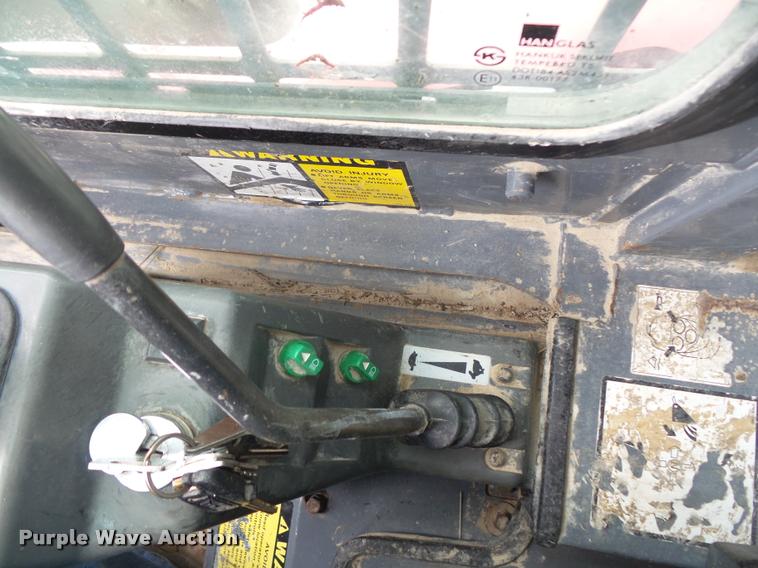 image for item L3552 2004 Takeuchi TL150 skid steer