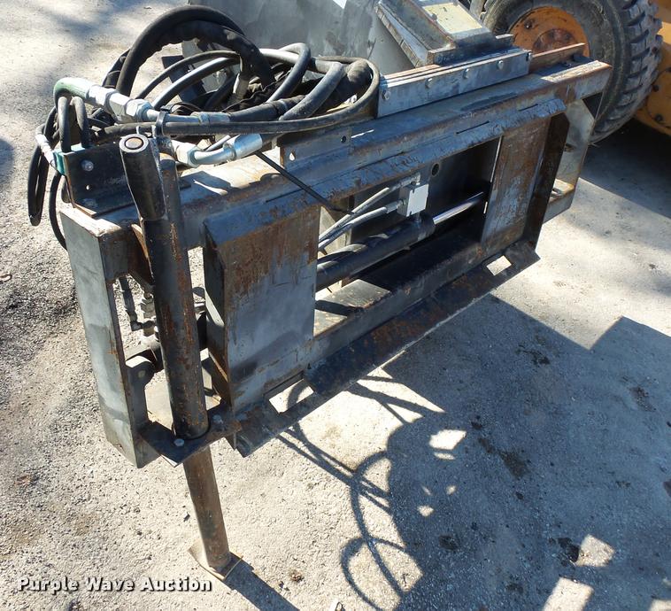 image for item L3582 2008 Cone Qtec SSG-12 skid steer wheel saw