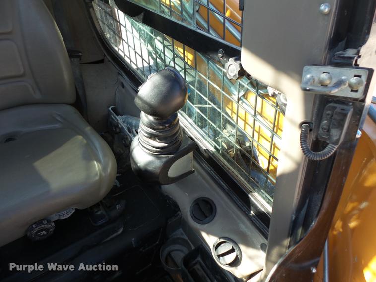 image for item L3583 2014 Case TV380 skid steer