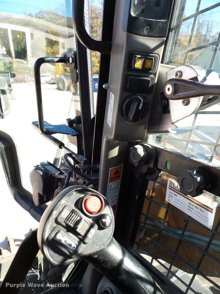 image for item L3583 2014 Case TV380 skid steer