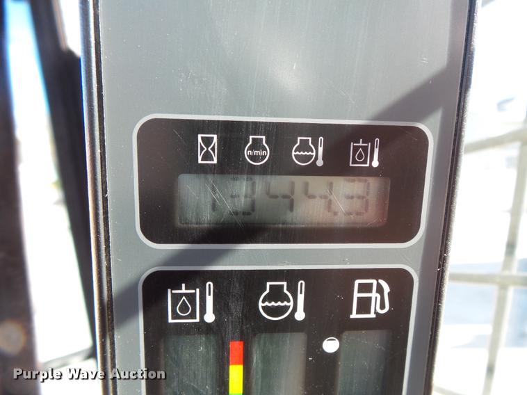 image for item L3583 2014 Case TV380 skid steer