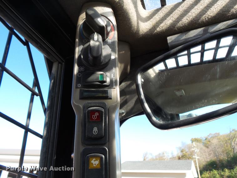 image for item L3583 2014 Case TV380 skid steer