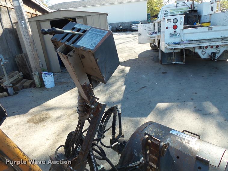 image for item L3584 2005 Cone Qtec AP600HD skid steer cold planer