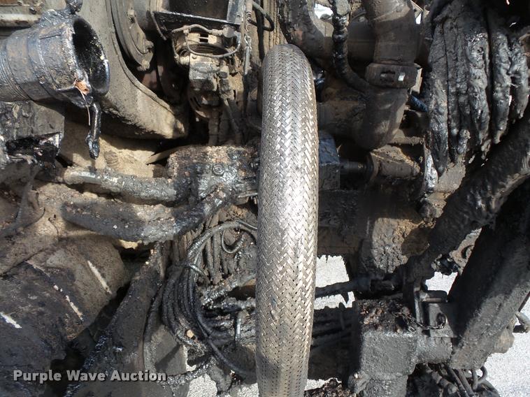 image for item L3587 1997 Ford LT8513 Louisville 113 oil distributor truck