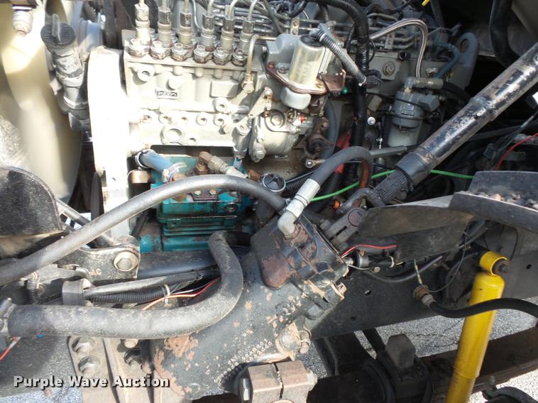 image for item L3587 1997 Ford LT8513 Louisville 113 oil distributor truck