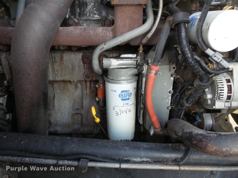 image for item L3587 1997 Ford LT8513 Louisville 113 oil distributor truck