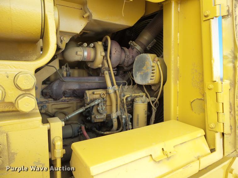 image for item L3588 1989 Caterpillar 963 track loader