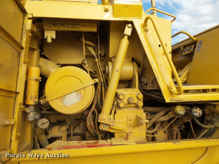 image for item L3588 1989 Caterpillar 963 track loader