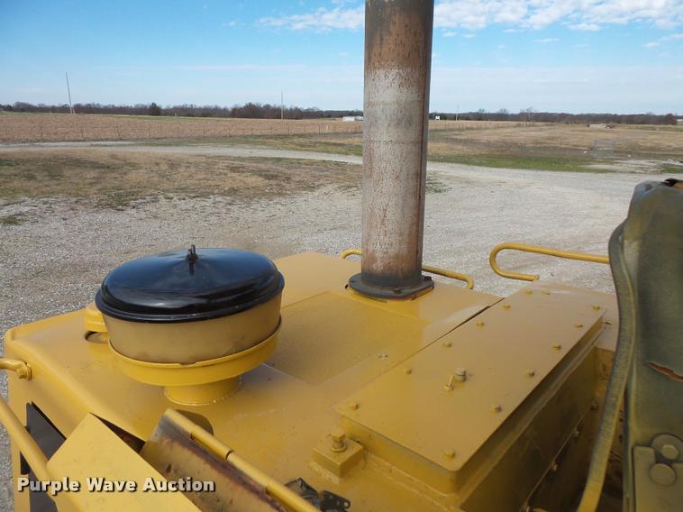 image for item L3588 1989 Caterpillar 963 track loader