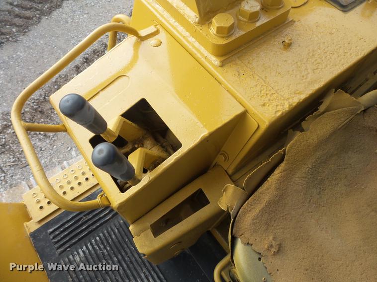 image for item L3588 1989 Caterpillar 963 track loader