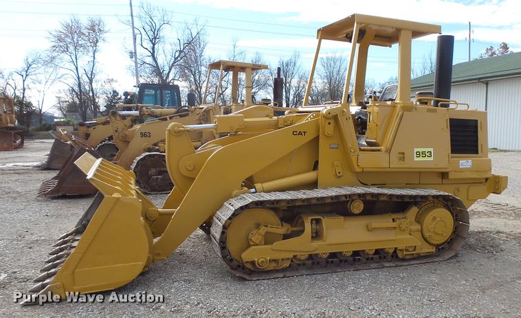 image for item L3589 1984 Caterpillar 953 track loader
