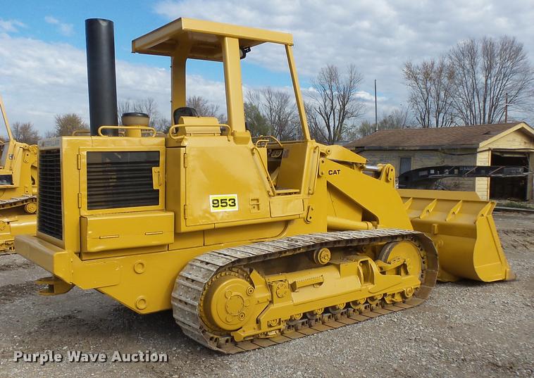image for item L3589 1984 Caterpillar 953 track loader