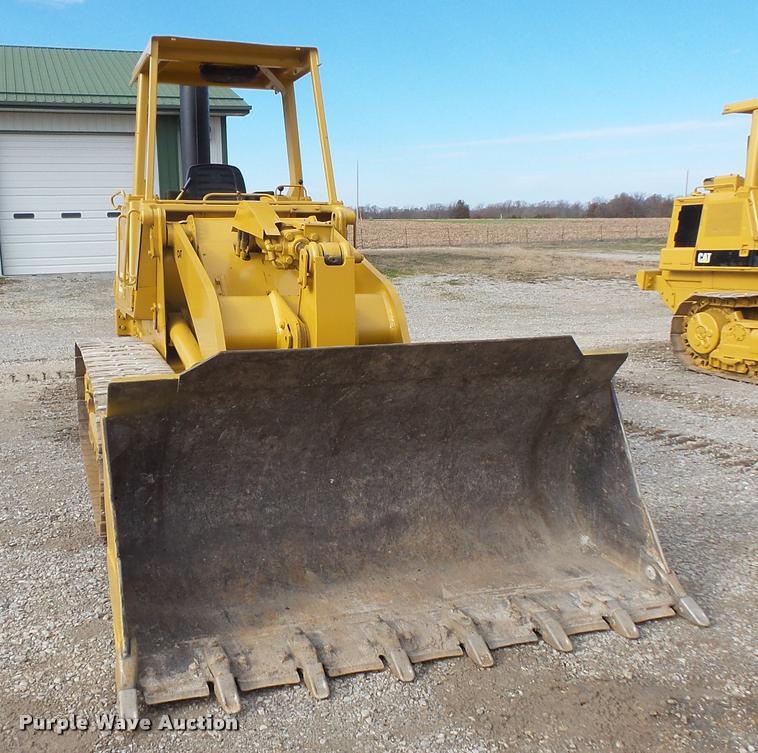 image for item L3589 1984 Caterpillar 953 track loader