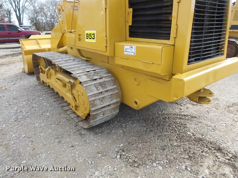 image for item L3589 1984 Caterpillar 953 track loader