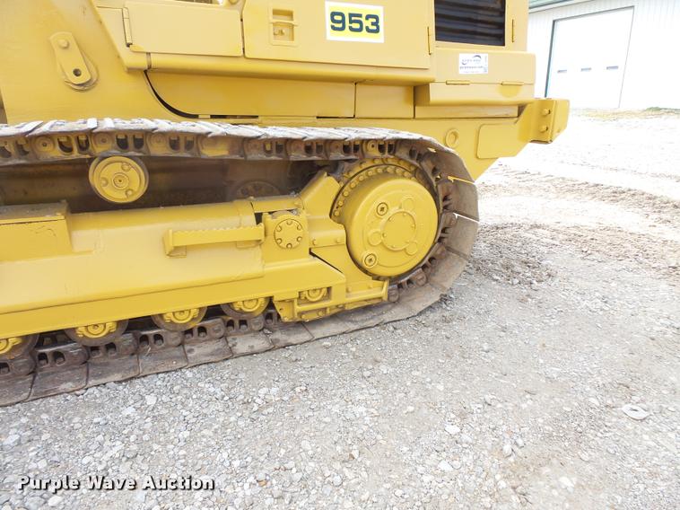 image for item L3589 1984 Caterpillar 953 track loader
