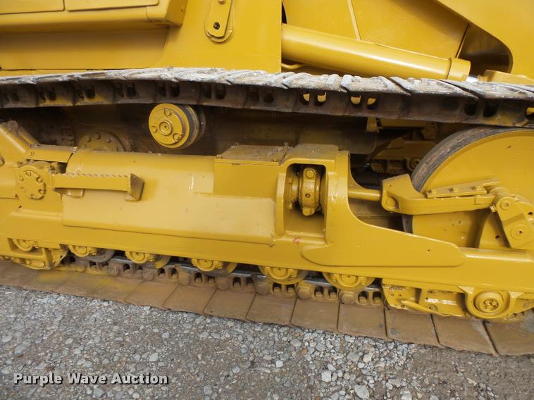 image for item L3589 1984 Caterpillar 953 track loader