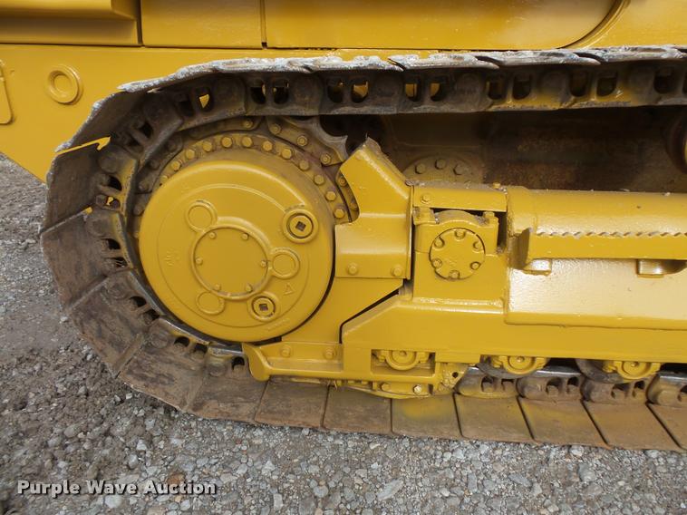 image for item L3589 1984 Caterpillar 953 track loader