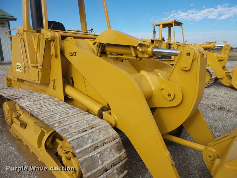 image for item L3589 1984 Caterpillar 953 track loader
