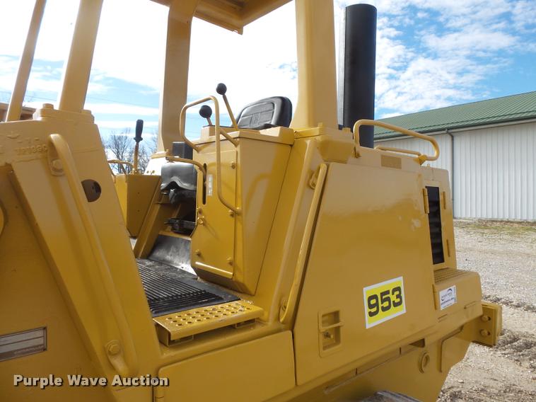 image for item L3589 1984 Caterpillar 953 track loader