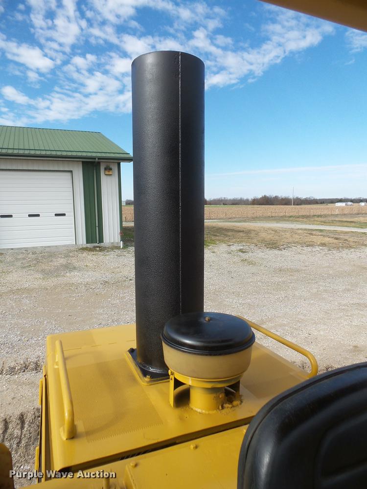 image for item L3589 1984 Caterpillar 953 track loader