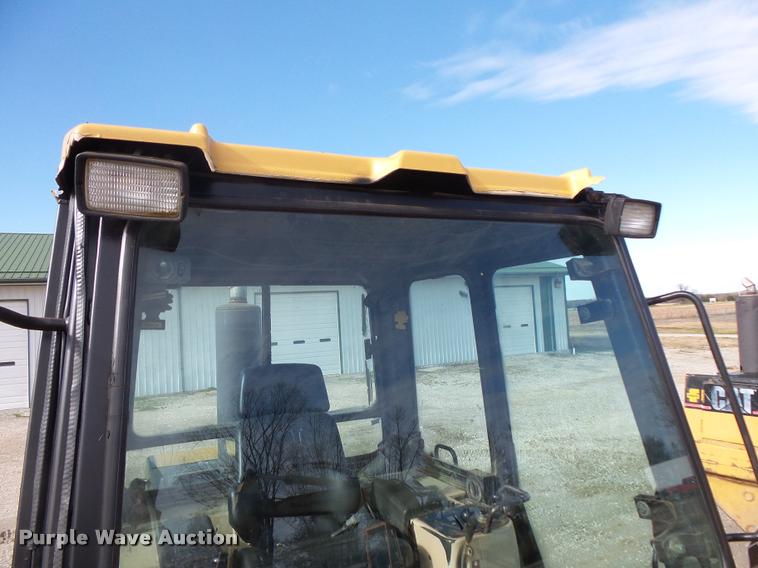 image for item L3591 1996 Caterpillar 953C track loader