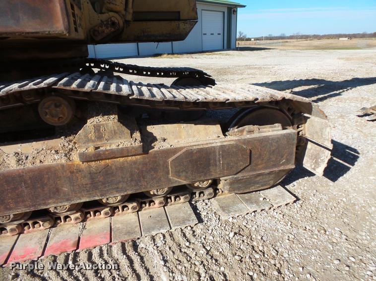 image for item L3592 Caterpillar 215B excavator