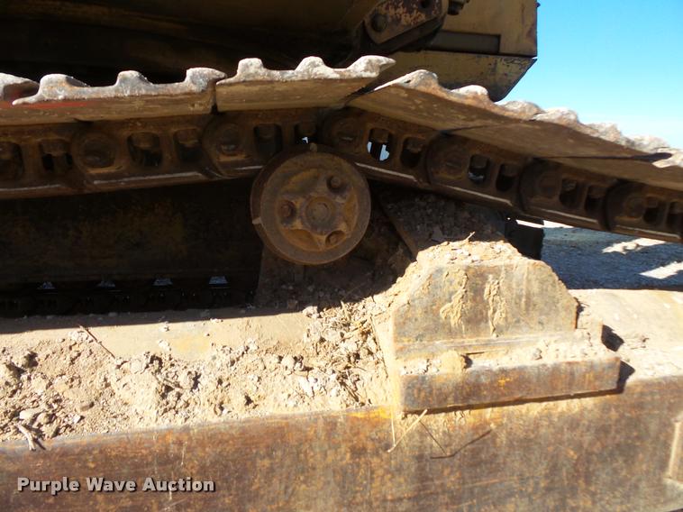 image for item L3592 Caterpillar 215B excavator