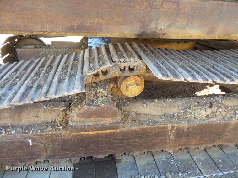 image for item L3592 Caterpillar 215B excavator