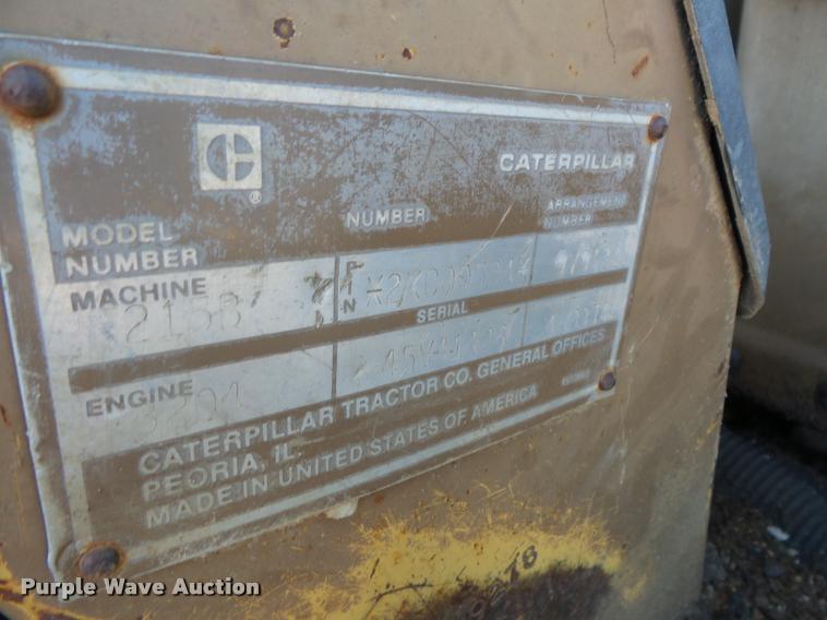 image for item L3592 Caterpillar 215B excavator