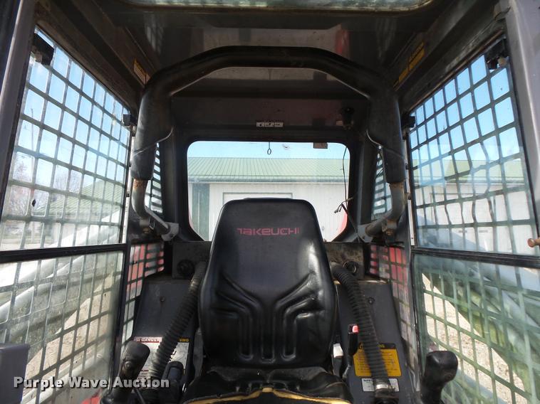image for item L3593 2001 Takeuchi TL150 skid steer