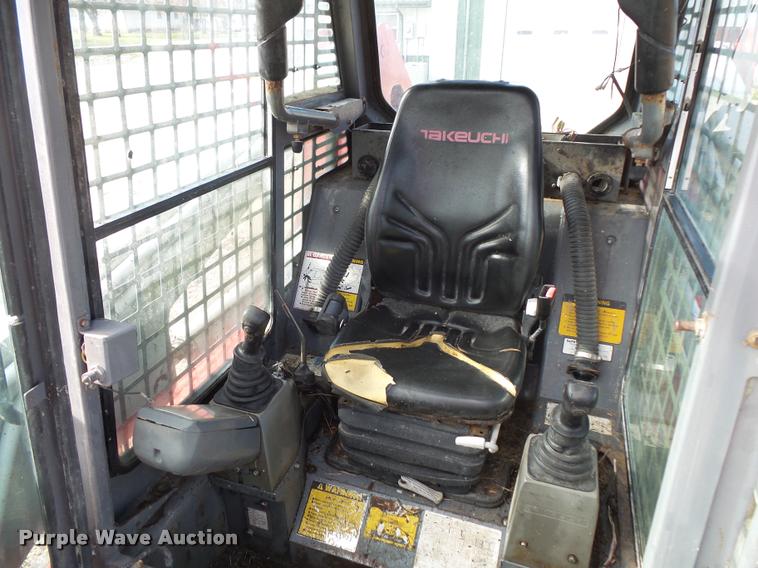 image for item L3593 2001 Takeuchi TL150 skid steer
