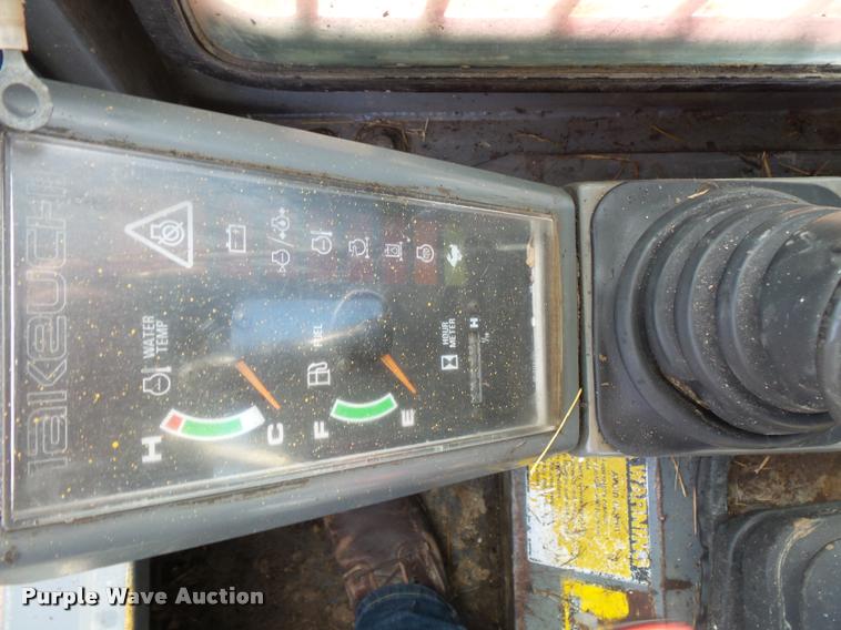 image for item L3593 2001 Takeuchi TL150 skid steer