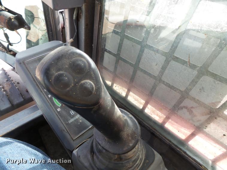 image for item L3593 2001 Takeuchi TL150 skid steer