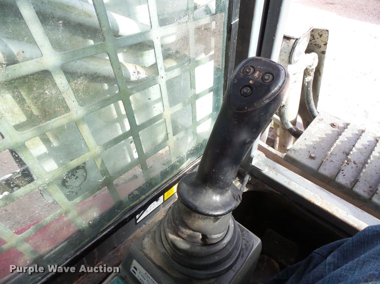 image for item L3593 2001 Takeuchi TL150 skid steer