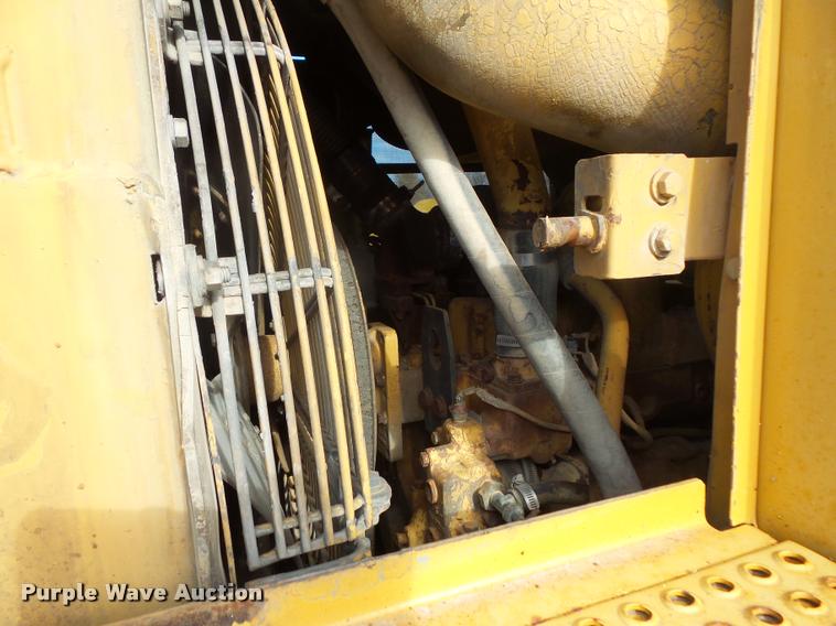 image for item L3594 1987 Caterpillar 963 track loader