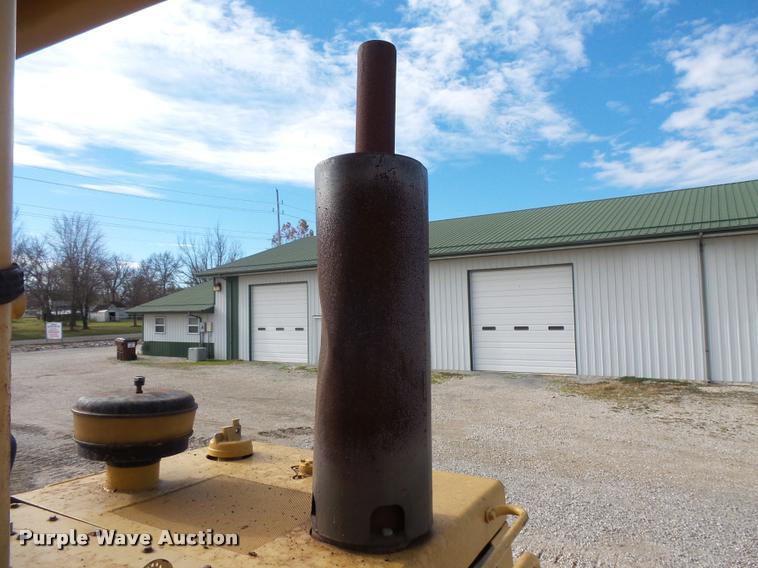 image for item L3594 1987 Caterpillar 963 track loader