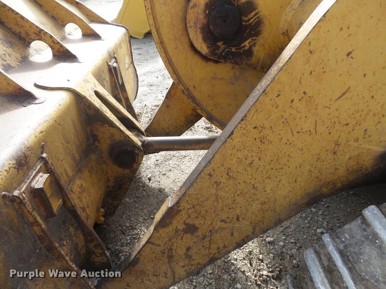 image for item L3595 1996 Caterpillar 953C track loader