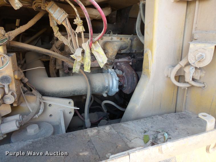 image for item L3595 1996 Caterpillar 953C track loader