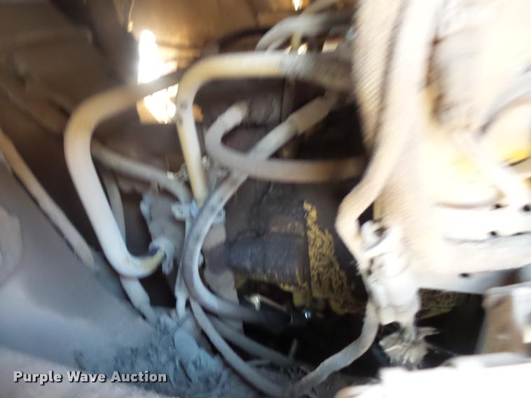 image for item L3595 1996 Caterpillar 953C track loader