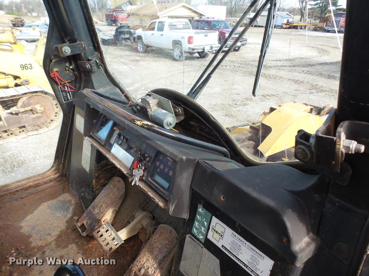 image for item L3595 1996 Caterpillar 953C track loader